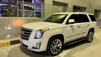 إعلان عن 2018 ESCALADE