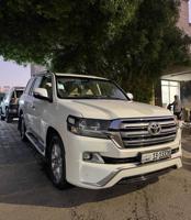 إعلان عن لاند كروزر 2016