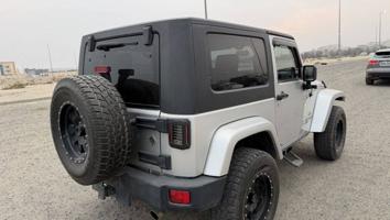 إعلان عن رانقلر 2008 قير عادي