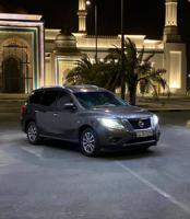 إعلان عن للبيع باثفندر 2015 نظيف الموتر شرط الفحص