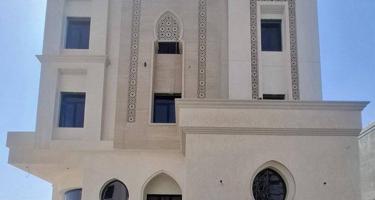 إعلان عن للبدل بالمطلاع قسيمه رأس ثلاث جهات ارتداد وقسيمه زاويه شارعين ارتداد