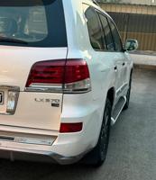 إعلان عن لكزس ٢٠١٠ نظيف جداً حالة وكاله