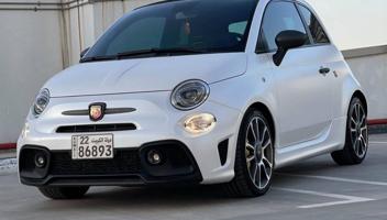 إعلان عن للبيع فيات Abarth 695 موديل 2024 عداد 4 الاف كم وارد الوكالة