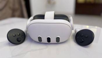 إعلان عن Vr Meta Quest 3 للبيع مع لعبه١٠٠