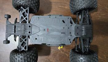 إعلان عن arrma granite chassis 1.10 scale