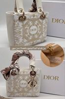 إعلان عن أبواك وشنط شانيل وديور