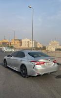 إعلان عن للبيع كامري 2018 سبورت