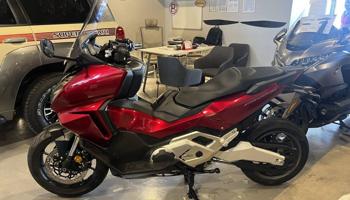 إعلان عن هوندا فورزا