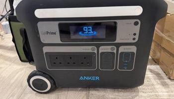 إعلان عن بطارية انكر 2300w