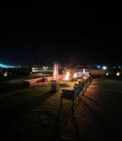 إعلان عن تأجير مخيم