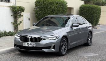 إعلان عن بي ام دبليو 520i لكجري لاين 2023 عداد 86 الدرجة الأولى صبغ كالة الغانم