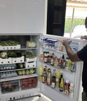 إعلان عن ثلاجات   تعمل  بالغاز والكهرباء  جديده  كفاله سنه