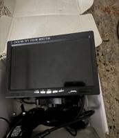 إعلان عن للبيع شاشه بحجم صغير HDMI