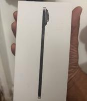 إعلان عن Iphone 17 air 256gb black 26 cycle count 26  with box