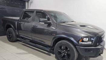 إعلان عن 2023 RAM 1500 Warlock  4X4