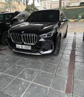 إعلان عن 2024 Bmw x1
