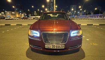 إعلان عن كرايزلر C300