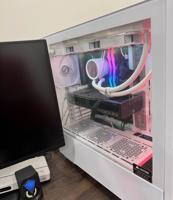 إعلان عن Gaming PC with bluetooth mouse and keyboard (clean) - كمبيوتر نظيف جدا