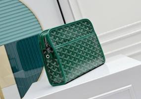 إعلان عن حقائب فاخره