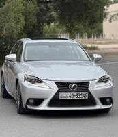 إعلان عن IS200 T 2016