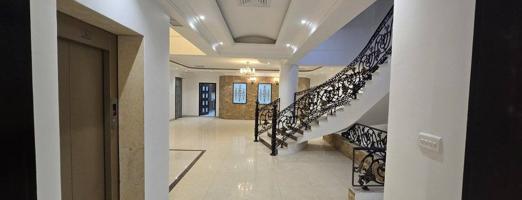 إعلان عن بيت كامل مع حمام سباحة وسرداب للإجار