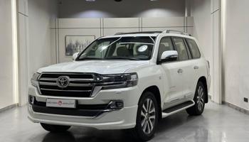 إعلان عن لاندكروزر VXS