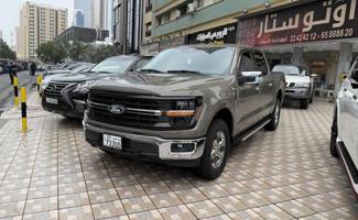إعلان عن وانيت فورد F150 اربع ابواب 2025 عداد 3 الاف دبل قير صبغ الوكالة