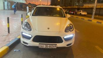 إعلان عن بورش كاين Sبحالة ممتازة 2011 الداخلية جلد تان