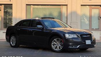 إعلان عن كرايزلر C300 بحالة ممتازة 2022