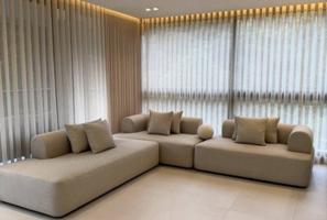 إعلان عن تنجيد وتفصيل مساند وديوانيات وكنب ومطارح وكل الستاير وسجاد قص