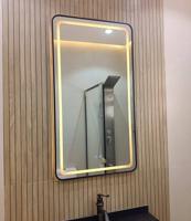 إعلان عن فني زجاج سيلاني