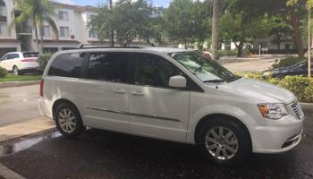 إعلان عن كرايسلر تاون اند كونتري