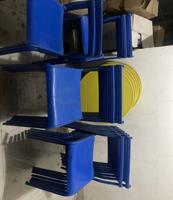 إعلان عن طاولات من إيكيا للبيع 6طاولات لونها أصفر 24 كرسي اللون أزرق طاولتين خش