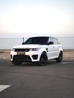 إعلان عن Range Rover Sport SVR