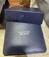 إعلان عن Valentino Orlandi watch