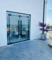 إعلان عن توريد وتركيب جميع انواع الزجاج والمرايا