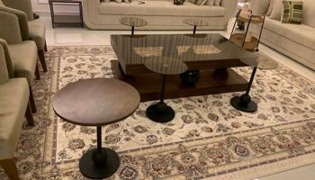 إعلان عن الطاولات