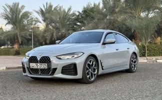 إعلان عن للبيع BMW 430i موديل 2023 - بدي كت M - صبغ الوكاله - تحت الكفاله