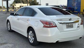 إعلان عن Altima 2013 نظيف