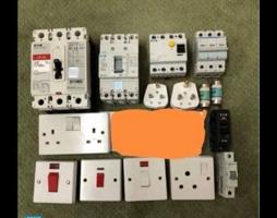 إعلان عن فني كهربائي 24 ساعه تصليح جميع الاعطال أفضل عمل اقل سعر