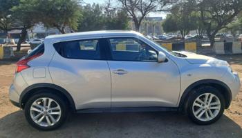 إعلان عن شارع محمد بن قاسم