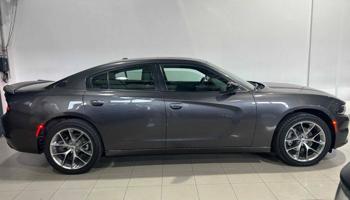 إعلان عن Dodge Charger SXT PLus