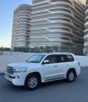 إعلان عن لاند كروزر 2018 V8