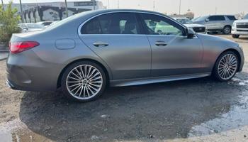 إعلان عن مرسيدس C300
