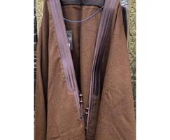 إعلان عن بشوت ملكية