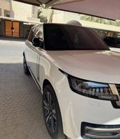 إعلان عن Range rover SE 2023
