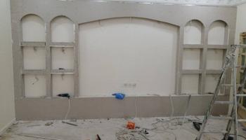 إعلان عن تركيب جميع انواع الديكور الجبس بود تقسيم غرف تركيب سقف معلق مع مخفي