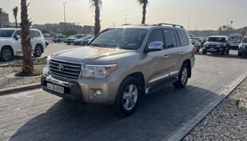 إعلان عن للبيع لاند كروزر موديل 2015