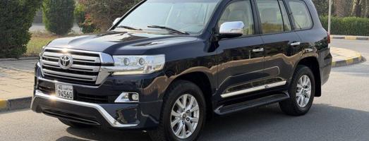 إعلان عن لاندكروزر 2017 8 سلندر