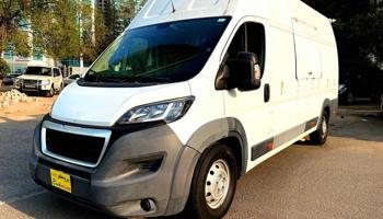 إعلان عن بيجو… فود تراك…موديل 2016 العداد 3 الاف كم